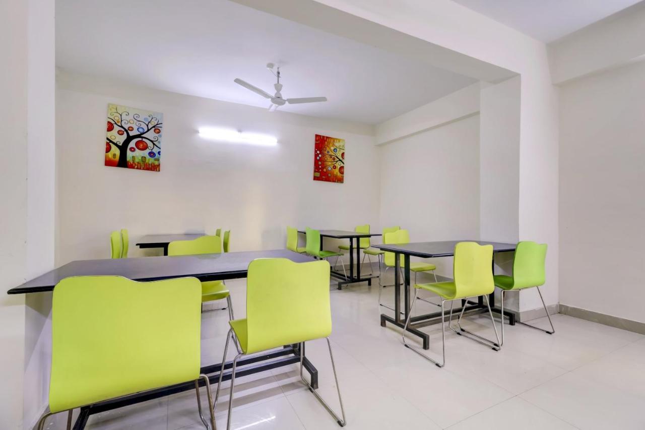 Collection O Broholic Hotels Near Gachibowli Kondapur  Екстериор снимка